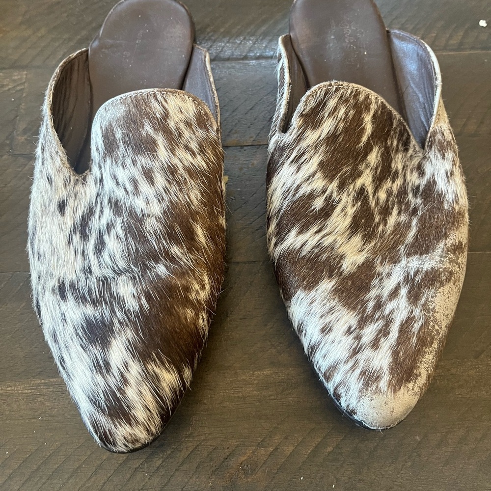 Stylish Cowhide Men's Mules